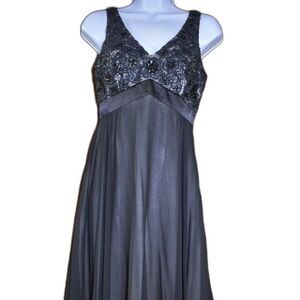 Sue Wong Sleeveless Black Dress with Leather Floral Design Size 2
